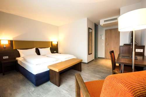 www.domus-hotel.de