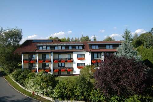 www.hotel-dreisonnenberg.de