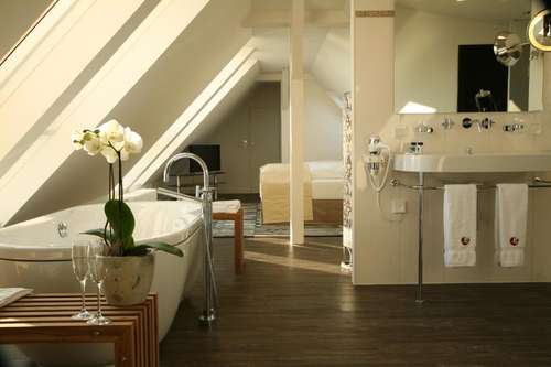 www.hotel-seenelke.de
