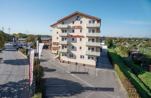 www.hotel-engelhorn.com