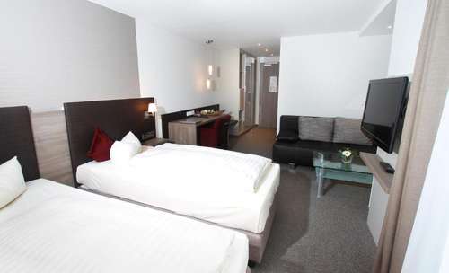 www.landhotel-geiselwind.de