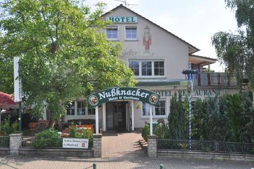 www.hotel-nussknacker.de