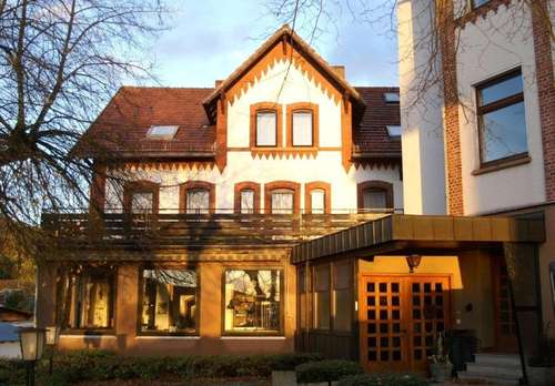 www.landhotel-altenburg.de