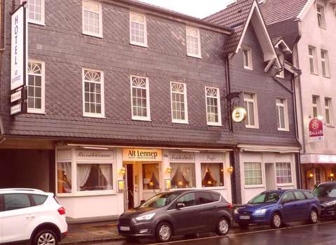 www.hotel-alt-lennep.de