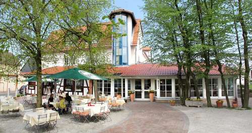 www.burghotelmuenzenberg.de