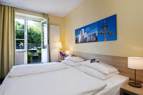 www.hotel-am-hofgarten.de