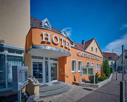 www.hotelzurpost-lauf.de