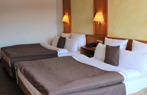 www.hotel-pirsch.de