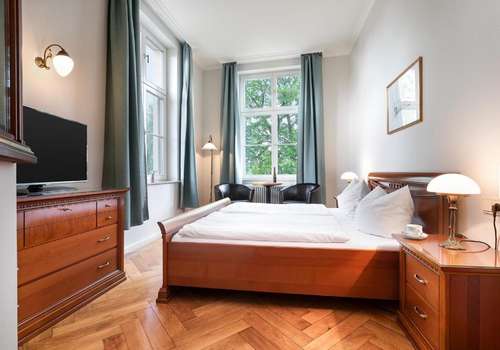 www.hotelprinzheinrich.de