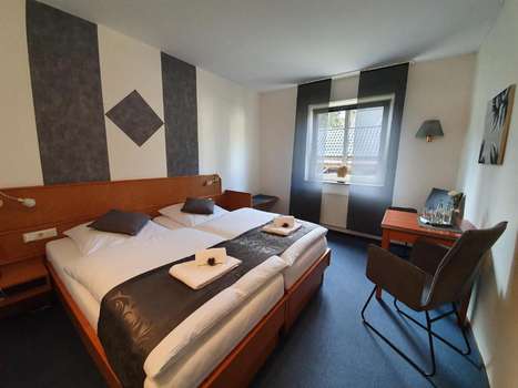 www.waldhotel-surwold.de