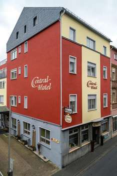 www.central-hotel-traben.de