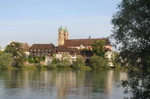 www.goldenerknopf.de