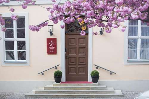 www.hotelwaisenhaus.de