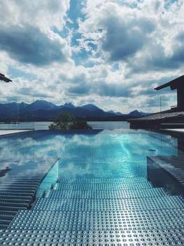 www.hotel-am-hopfensee.de