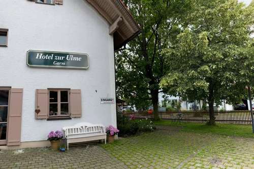 www.hotel-zur-ulme.de