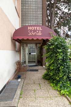 www.hotel-schmidt.com