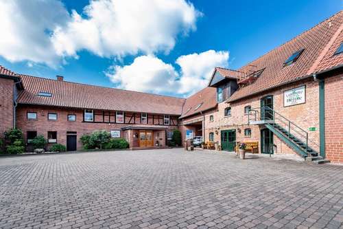 www.landhotel-behre.de