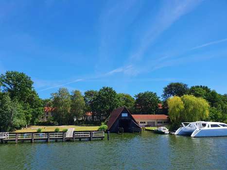 www.waldhotelamsee.de
