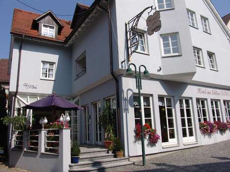 www.hotel-neuenstein.de