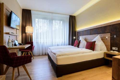 www.waldhotel-berghof.de