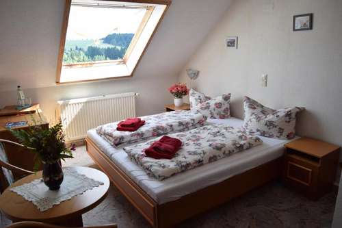 www.hotelcarola.de