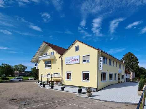 www.hotel-andrea-crailsheim.de