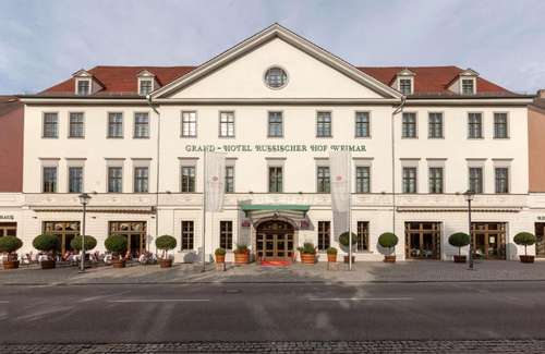 www.russischerhof-weimar.de
