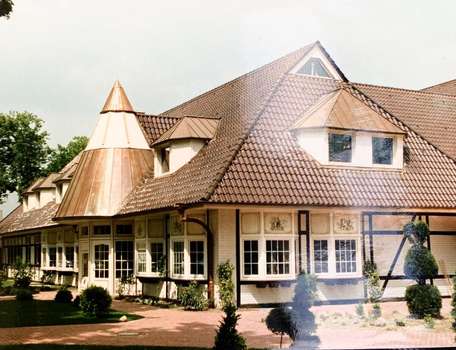 www.parkhotel-dallgow.de