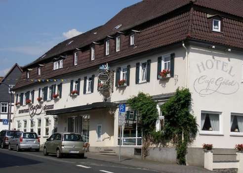 www.cafegoebel.de