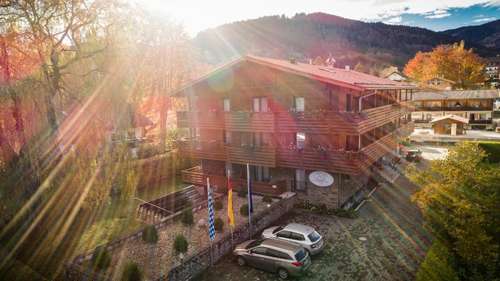 www.villa-lago-tegernsee.de