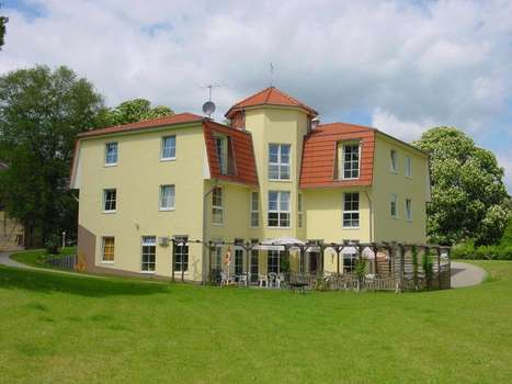 www.landhotel-peetsch.de