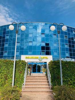 www.congresshotel-hoyerswerda.de
