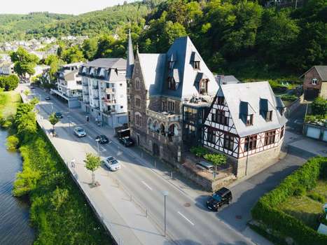 www.villa-vie-cochem.de