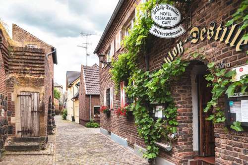 www.schlossdestille.de