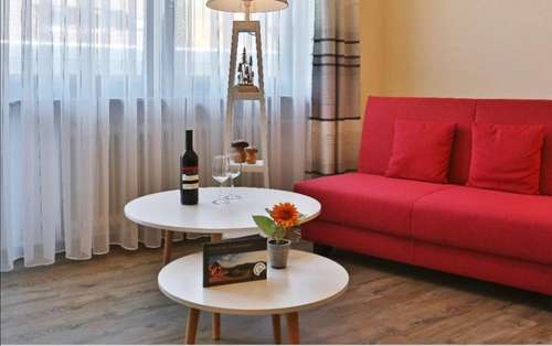 www.hotel-am-hirschpark.com