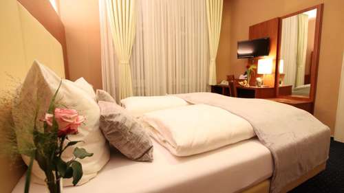 www.hotel-wahlster.de