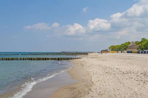 www.hotel-am-strand.de