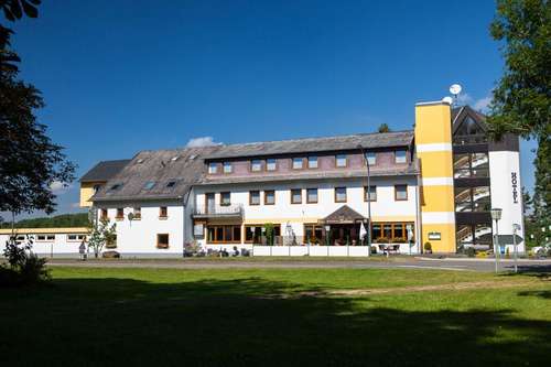 www.hotel-schoos.de