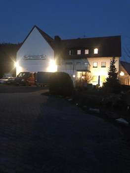 www.neuekrone.de