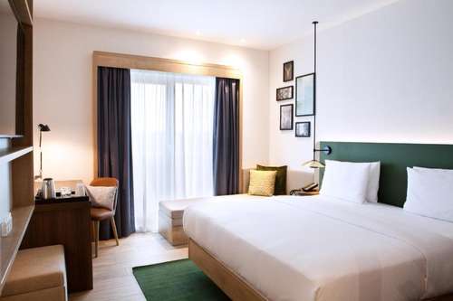 www.hiltongardeninn.com