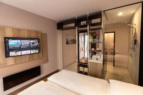 www.24seven-hotel.de