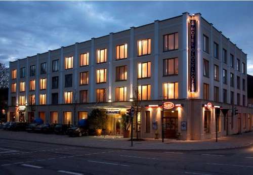 www.hotel-gloecklhofer.de