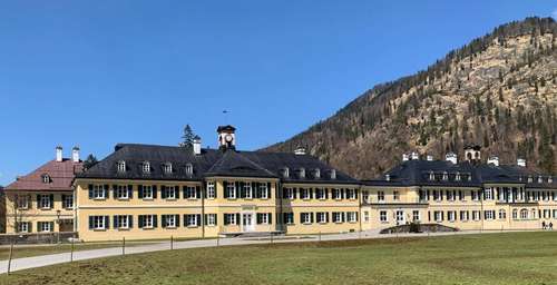 www.pop-up-lodge-wildbad-kreuth.de