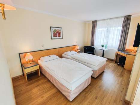 www.hotel-waghaeuseler-hof.de