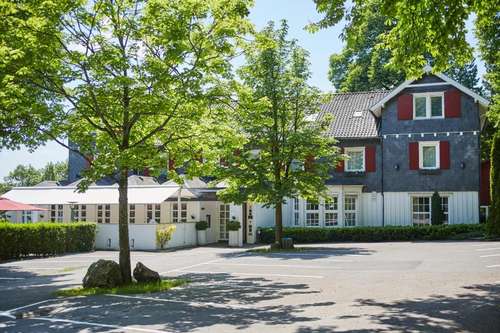 www.parkhaus-huegel.de