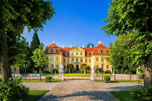 www.barockschloss-rammenau.com