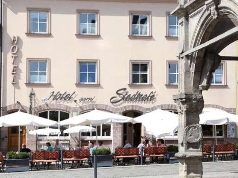www.stadtcafe-hammelburg.de