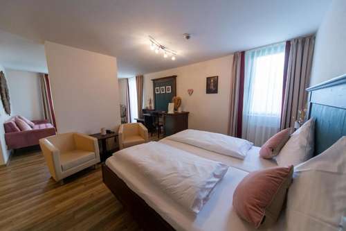 www.auerhahn-badwildbad.de