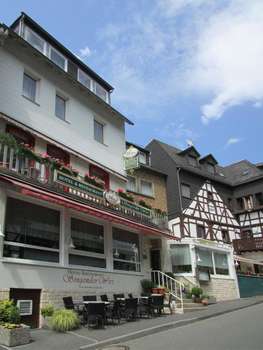 www.hotel-singender-wirt.de