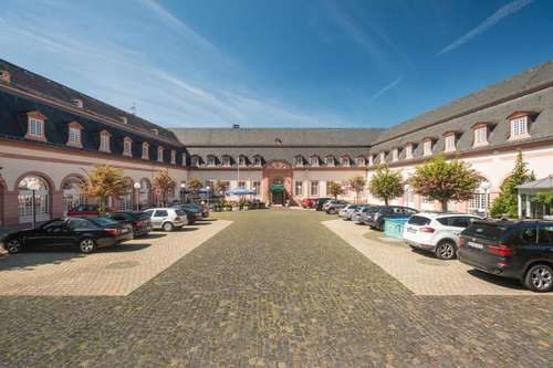 www.schlosshotel-weilburg.de